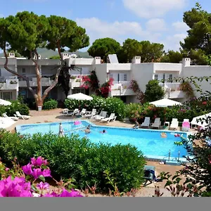 https://atlas-apartments-ibiza.ibizaislandhotels.net